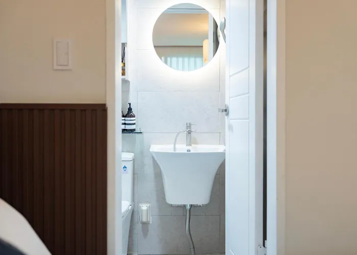 Bomnal Apartment Seoul